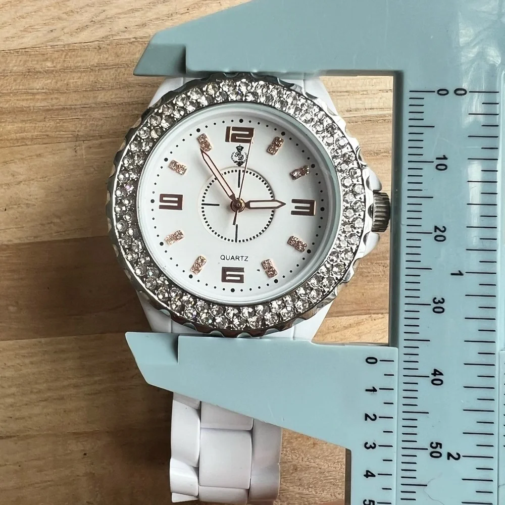 Premier Designs ladies white hot rhinestone fashion watch NEW BATTERY